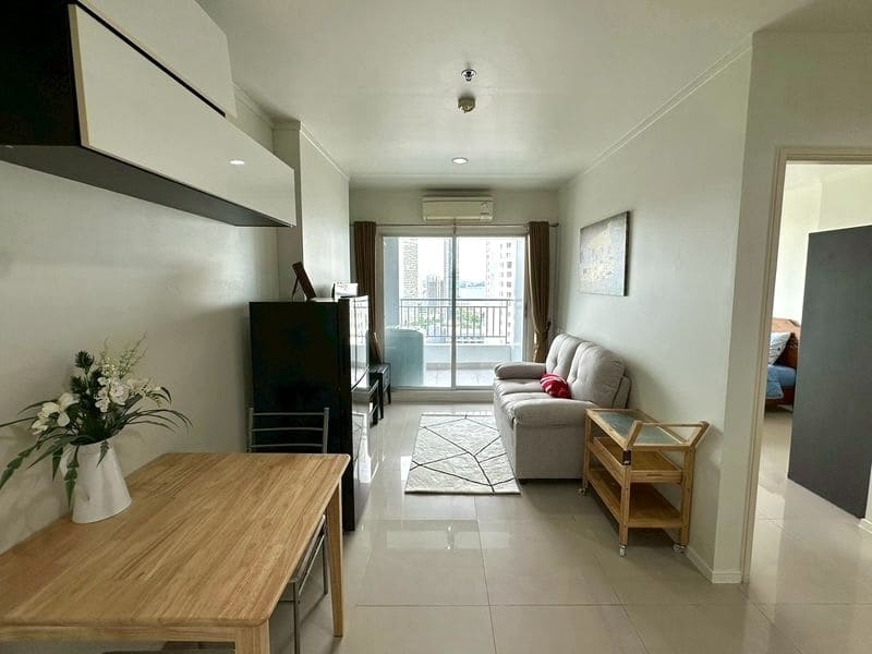 1BR Condo for Rent at Lumpini Park Beach Jomtien｜32 sqm｜Building B｜27th Floor｜Sea View｜Adjacent to Jomtien Beach (B2718)